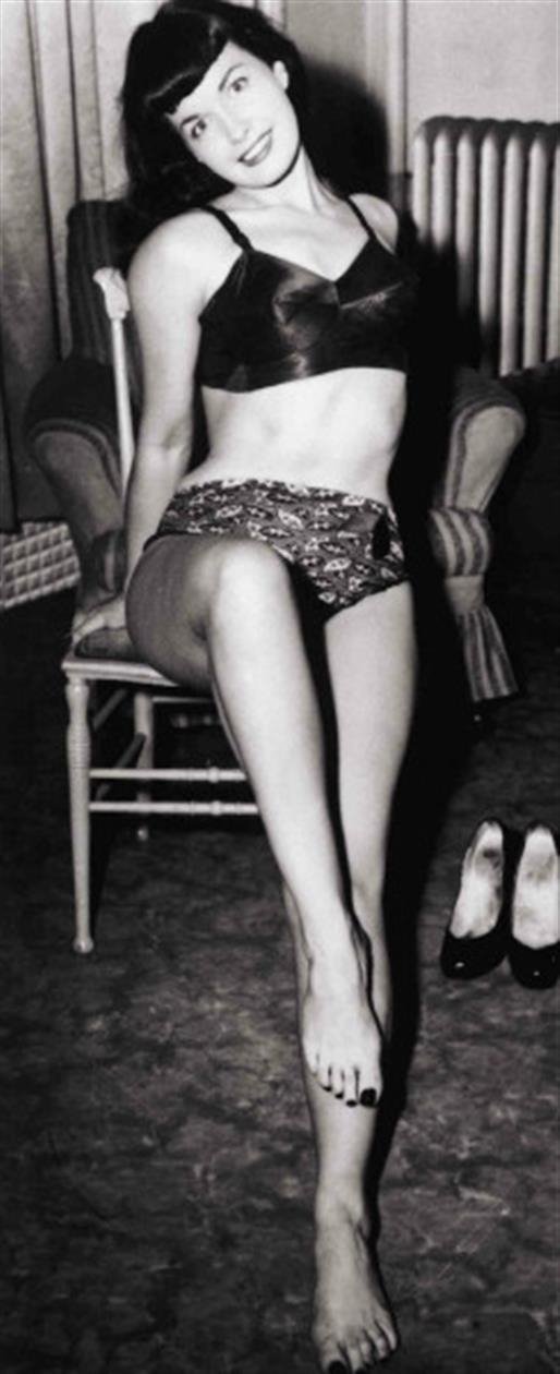 Cover 3 Bettie Page 13 Photos