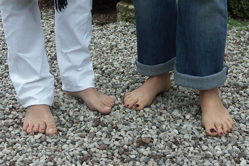 Cover 2 Winter barefooting: ALYSSA and SOLE 01 36 Photos