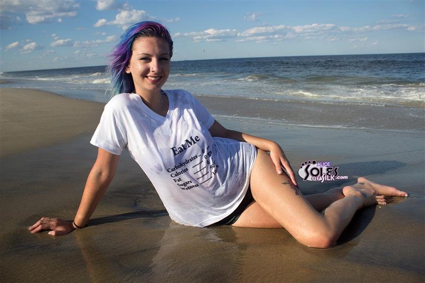 Cover 6 eat me wet 108 Photos