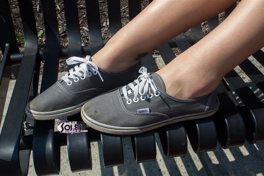Cover 3 smelly gray shoes 60 Photos
