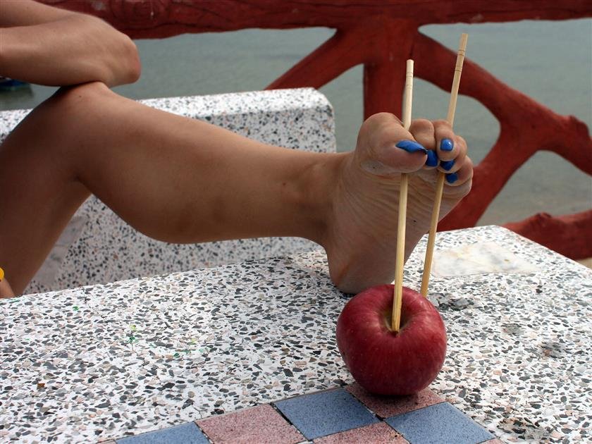Cover 6 Toes In Action - Janina set 019 27 Photos