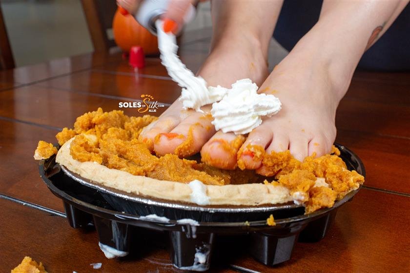 Cover 4 Soles of Silk - cutie pie pumpkin pie 78 Photos
