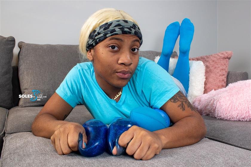 Cover 2 Soles of Silk - i love ballbusting blue socks 84 Photos