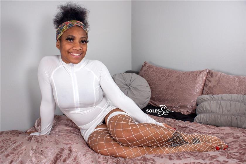 Cover 4 Soles of Silk - white fence nets dress 65 Photos