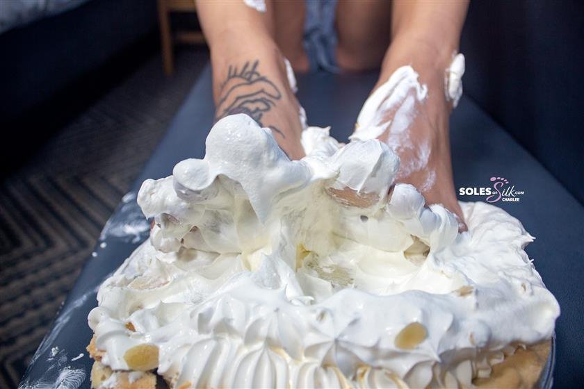Cover 4 Soles of Silk - banana creampie window 62 Photos