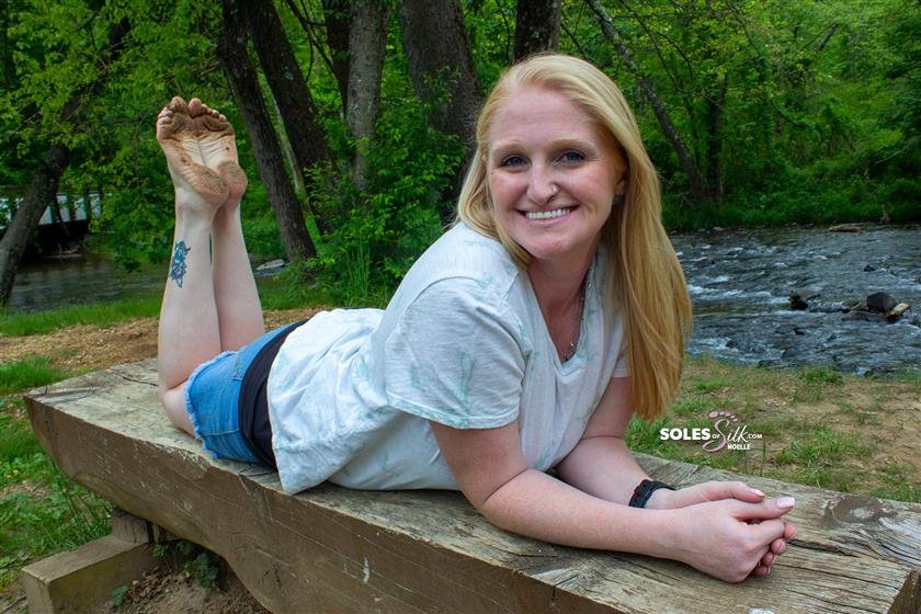 Cover 4 Soles of Silk - creekside mud squish 81 Photos