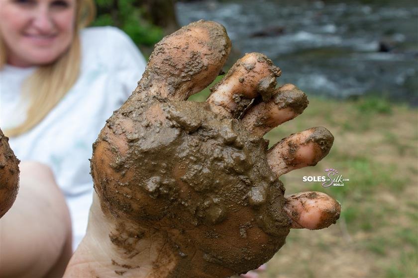 Cover 6 Soles of Silk - creekside mud squish 81 Photos